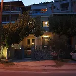 Nyaraló Eoσ