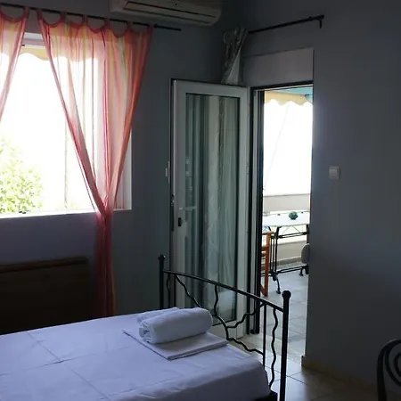 Eoσ Ferienhaus *