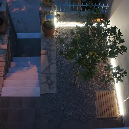 Eoσ Ferienhaus Nikiana